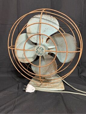 Vintage GE Metal Desk Fan in Light Blue with Rust Patina